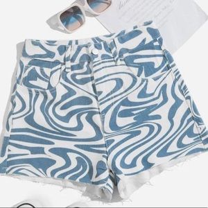 Marble/swirl print denim short